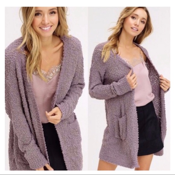 Listicle Sweaters - Must Have Cardigan